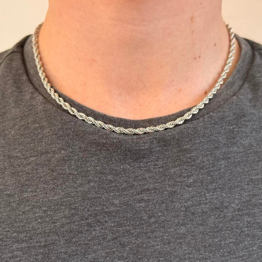 Basic rope chain necklace